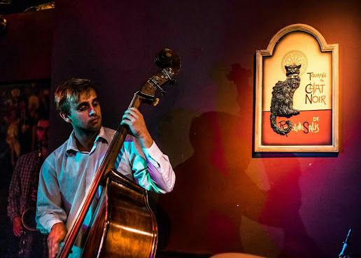 Le Chat Noir by null