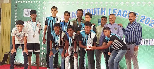 Under 17 player silver medal champion