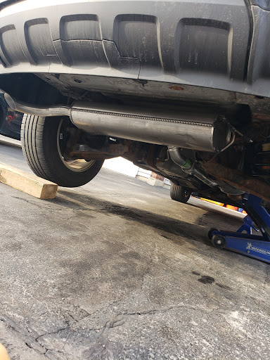 Velasquez Muffler & Brakes - Thumbnail