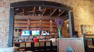 Photos of HUB Restaurant & Ice Creamery
