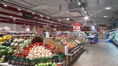 photo of Loka Supermarket