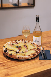 Photo n°17 de ROD pizza à Alissas (Cave à vins)