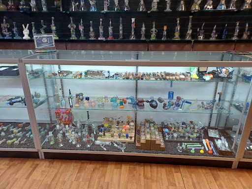 Pipers smoke shop Douglassville - Thumbnail