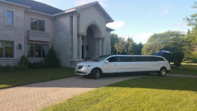 In Style Limousines /Oakbrook, IL. 60523 / 630-627-0011