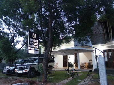 Photos of White House Bungalow