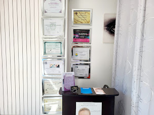 Photo n°4 de MARJORIEMAKEOVER- Maquillage Permanent, Microblading, Microneedling, Tanning, Formations à Cannes (Institut de bronzage)