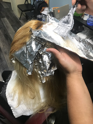 Latino Beauty Salon - Thumbnail