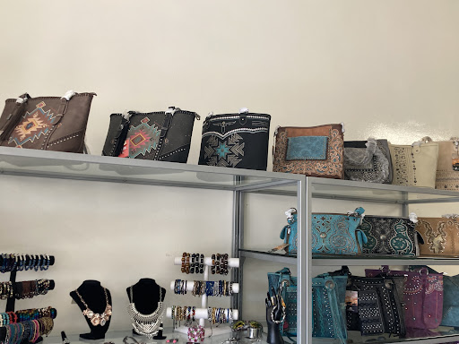 Fancy Pants Boutique Of Valdese - Thumbnail