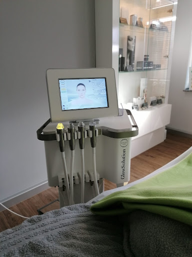 aesthetica dermacare Medical Cosmetic Gallery - Germany