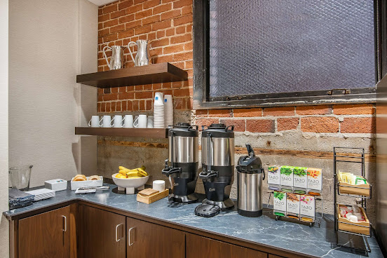 Hyatt House Sacramento / Midtown by null