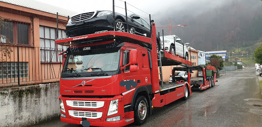 Universal Car SA - Visual