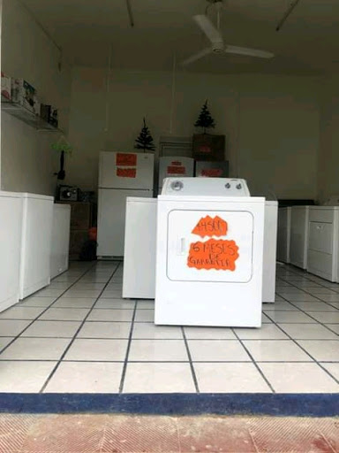 Taller de lavadoras y refrigeradores, Cuevas - Thumbnail