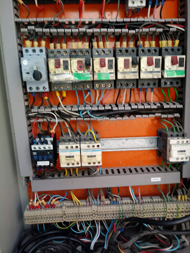 TopTinti Manutenção e Instalação Eletrica