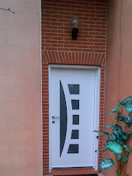 Photo n°12 de Fenêtres&Cie à Verfeil (Fournisseur de portes de garage)