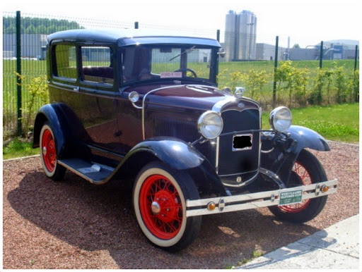 Restauration de voitures anciennes à COMINES -Christophe JOLY- Vintage Cars Gallery - France
