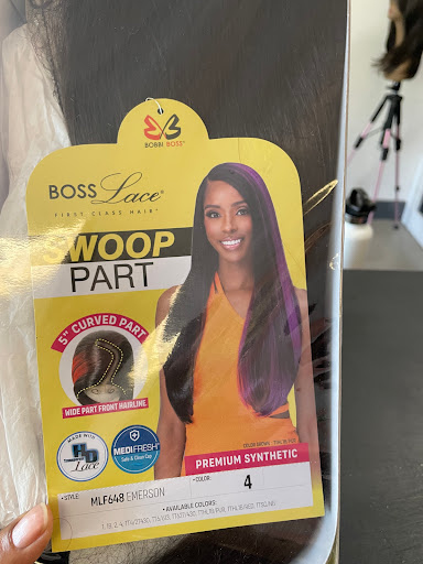 Queens Wigs - Thumbnail