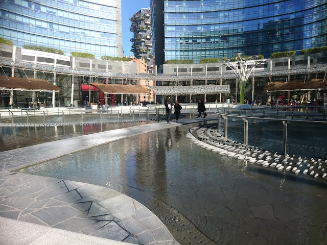 Gae Aulenti Associated Architects