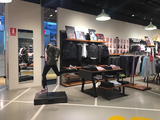 Nike Store La Illa