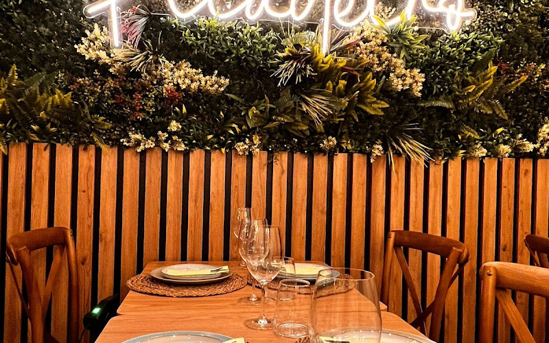 Picadeiro Petisqueira Moderna