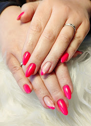 Photo n°11 de Crista Nails à Bourg-Saint-Maurice (Salon de manucure)