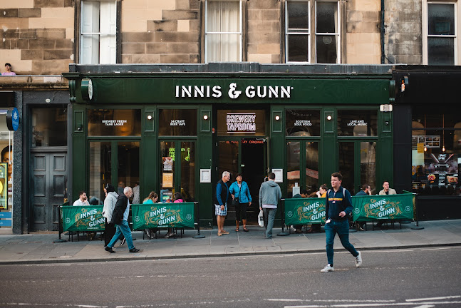 Innis & Gunn Brewery Taproom Lothian Road