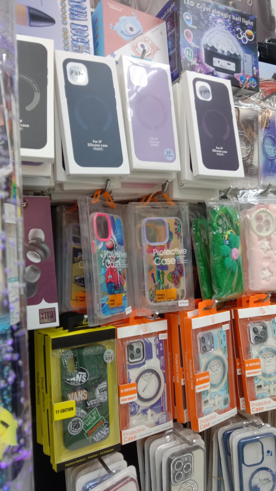 Safe mobiles&watches,Electra Road, Al Markaziya, Abu Dhabi - صورة 2