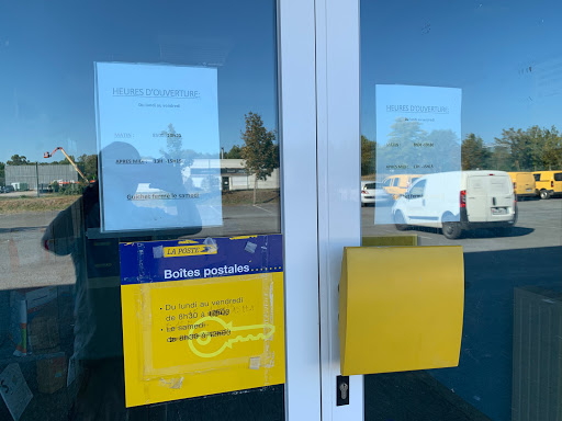 Post Office Center Package