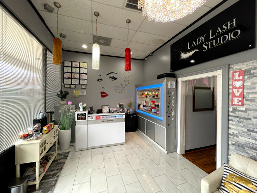 Lady Lash Studio - Visual
