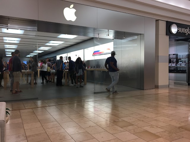 Apple The Galleria