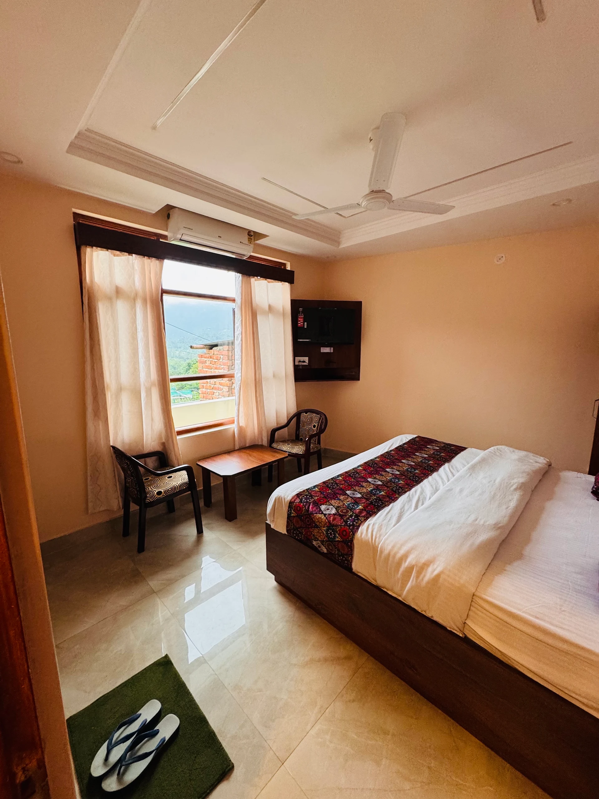 Hotel Humsafar Ghumarwin