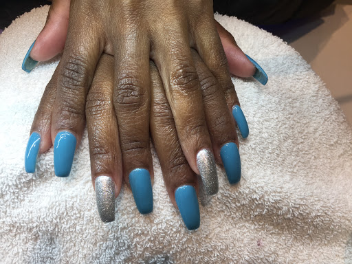 TMR NAILS BAR - Visual