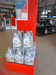 Photo n°4 de Autodistribution à Magenta (Magasin d'accessoires pour poids lourds)