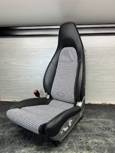 Didupholstery - Thumbnail