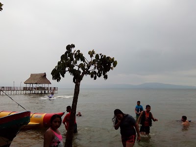 Photos of Lake Izabal