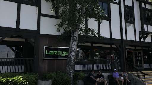 Leroy's Shoes & Clothing Logo