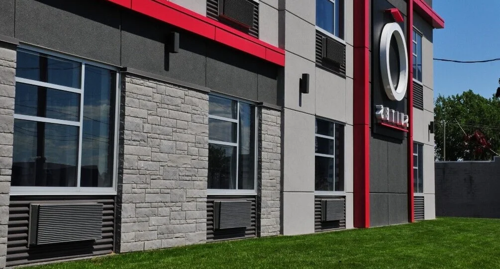 Hôtel Ô Suites Laval