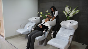 Aide Tapia SPA beauty & hair studios 2