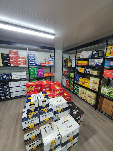 Pinewood Bottlemart - Thumbnail