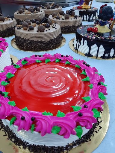Couture Cake Shop and Cafe
