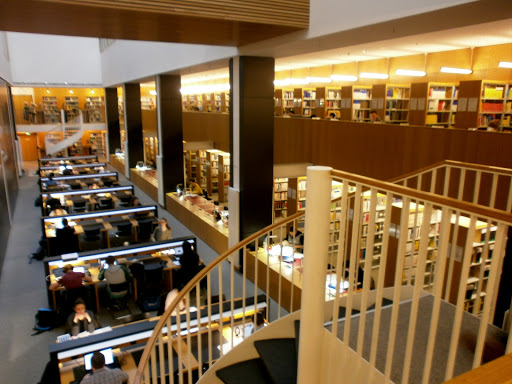 Campus Library - Visual