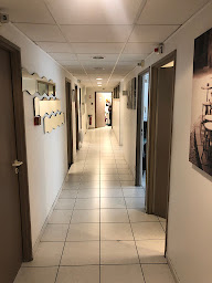 Photo n°2 de Dr Mehran Hamedani à Paris (Dentiste)