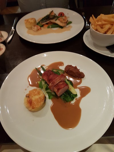 Photos of Grand caf&eacute; Neubourg