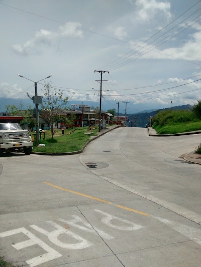 Photos of Parque La Linda