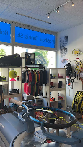 Lolo Sports Sàrl Öffnungszeiten