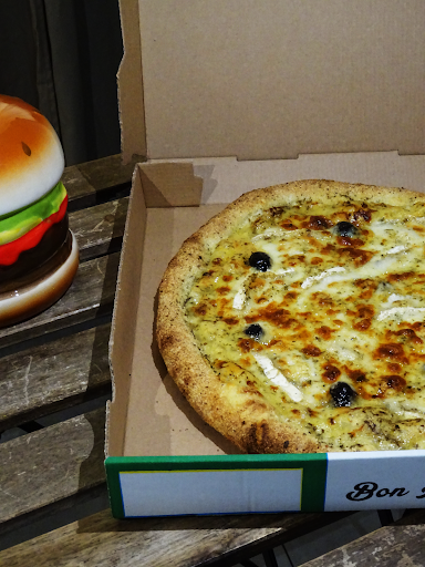 Photo 5 - Pizz burger