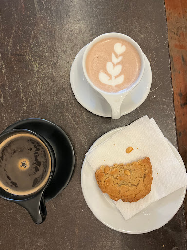 red e café roasters - Visual