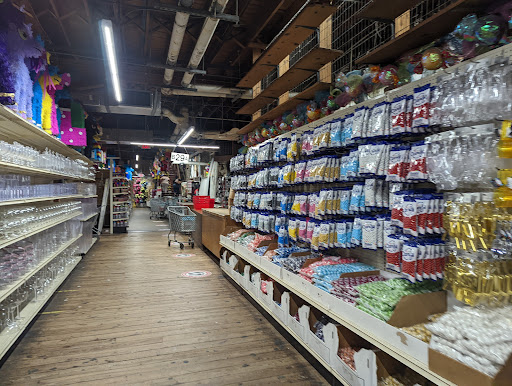 Arne's Warehouse Gallery - United States