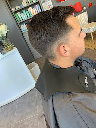 Photo n°7 de Coiff&Co luynes à Luynes (Salon de coiffure)