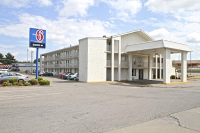 photo of Motel 6 (Permanently Closed)