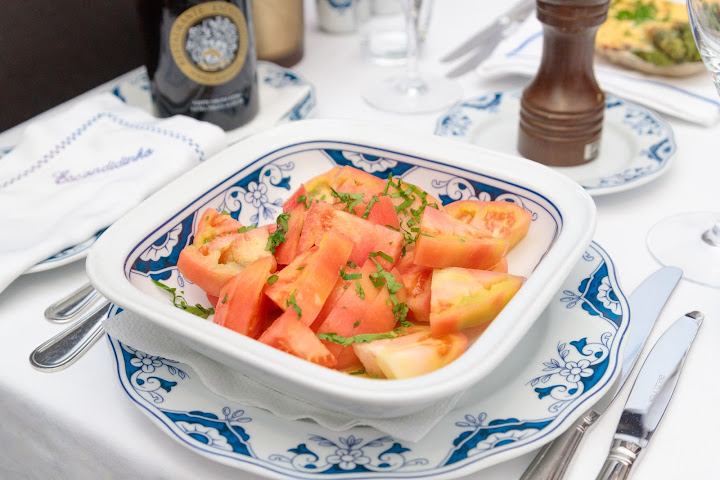 Restaurante "O Escondidinho" by null